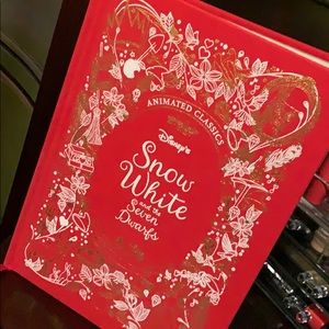 Snow White and Seven Dwarfs book